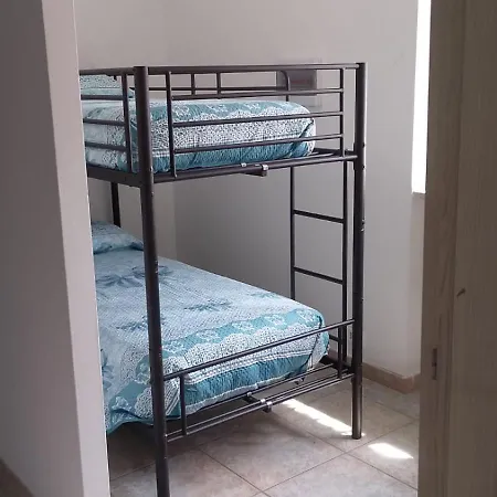 Apartment Domus Dora *